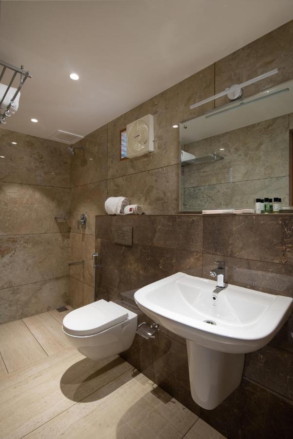 Time Square Boutique Hotel & Spa Alappuzha Екстер'єр фото